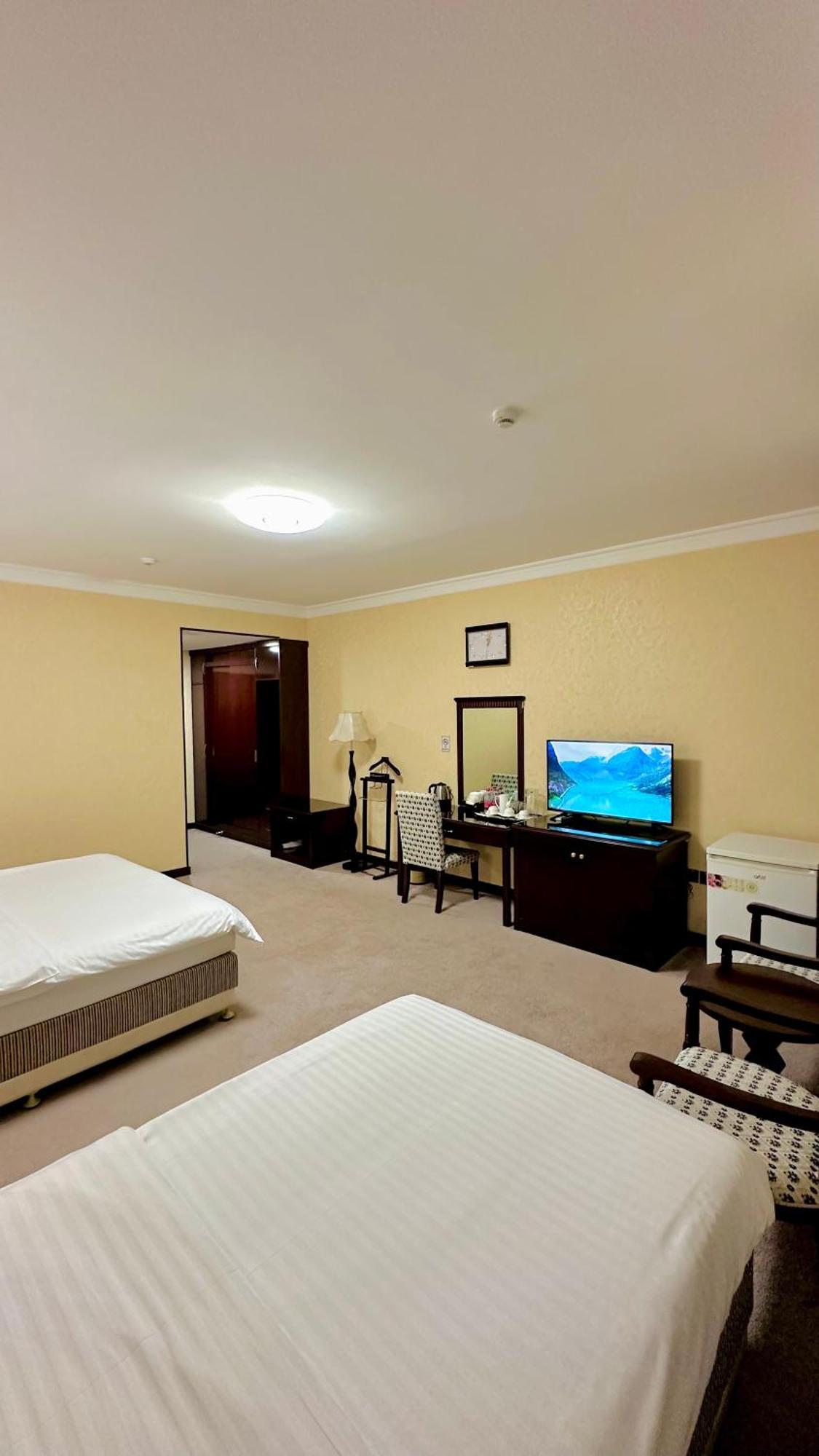 טשקנט Hayot Hotel מראה חיצוני תמונה